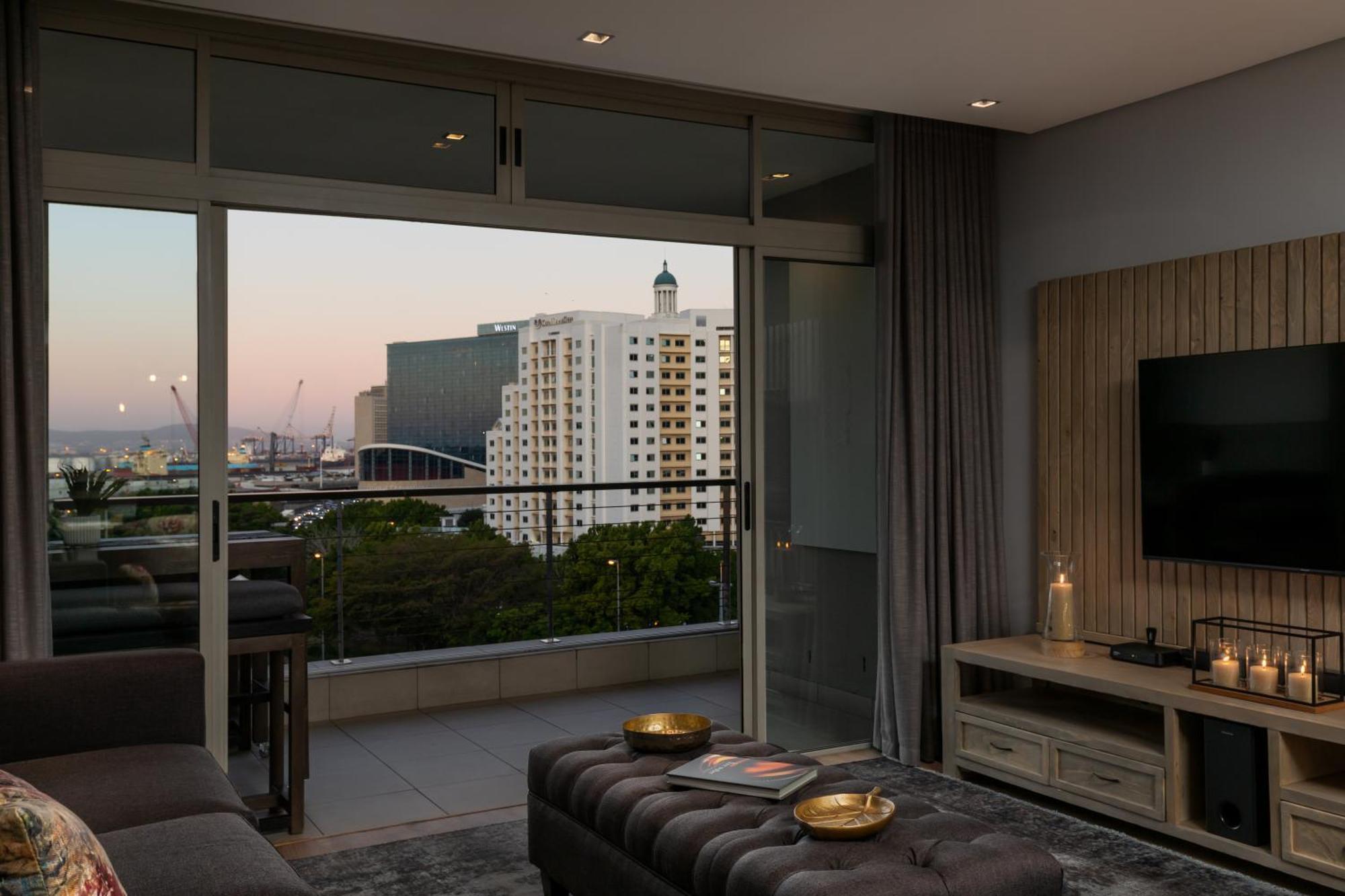 Harbour's Edge Walk To V & A Waterfront And Cticc Appartement Kaapstad